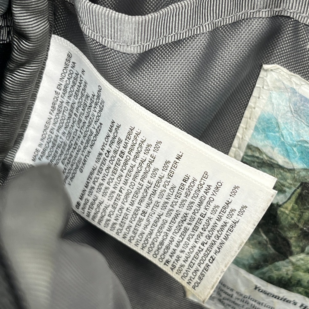 THE NORTH FACE Berkeley Field Shoulder Bag Sling Nylon Crossbody Zip Pouch - Picture 8 of 12